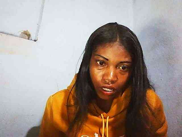 Honey699 webcam