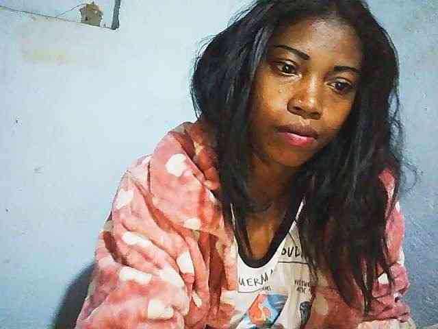 Honey699 webcam