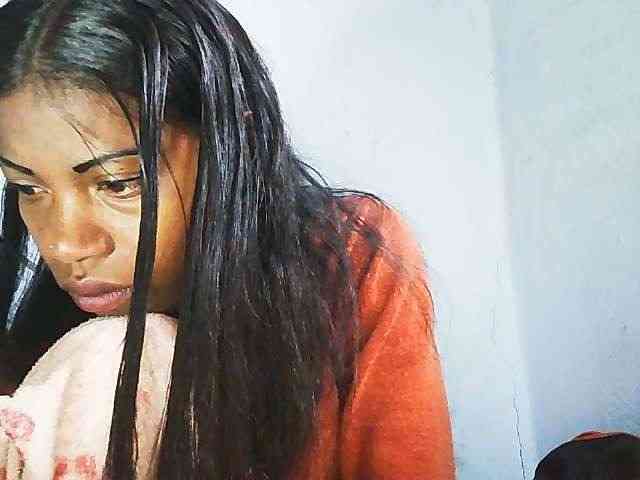Honey699 webcam