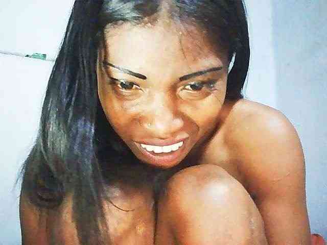 Honey699 webcam