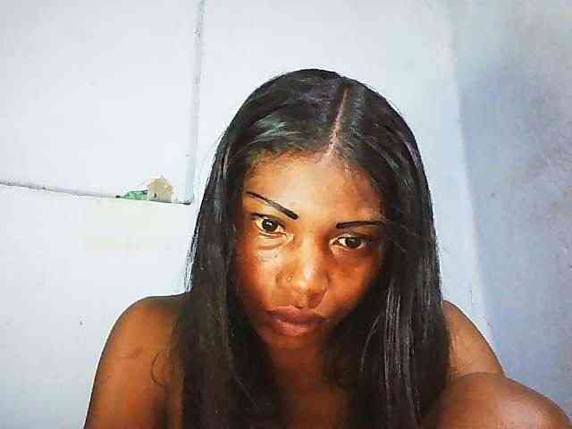 Honey699 webcam