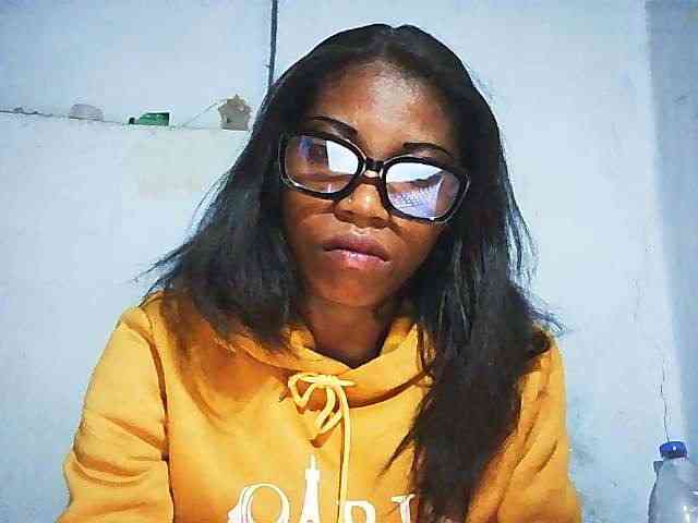 Honey699 webcam