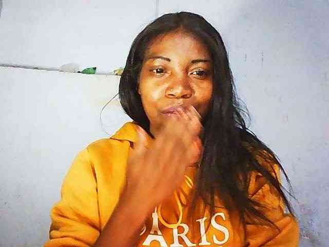 Honey699 webcam