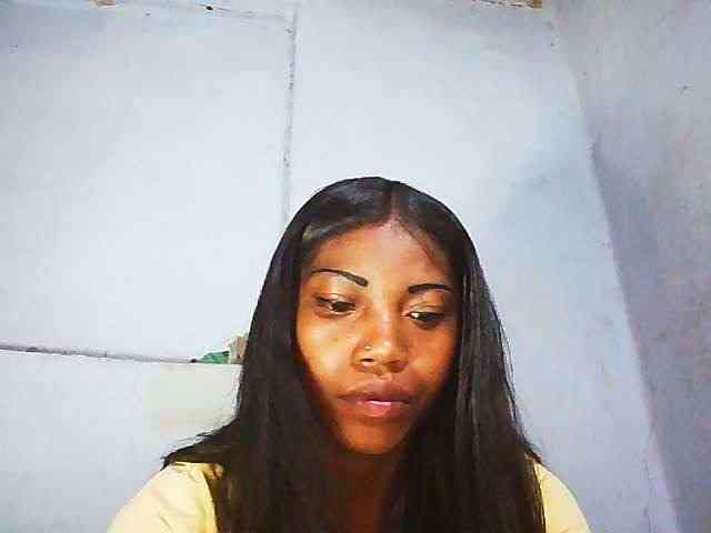 Honey699 webcam