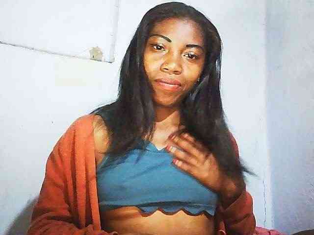 Honey699 webcam