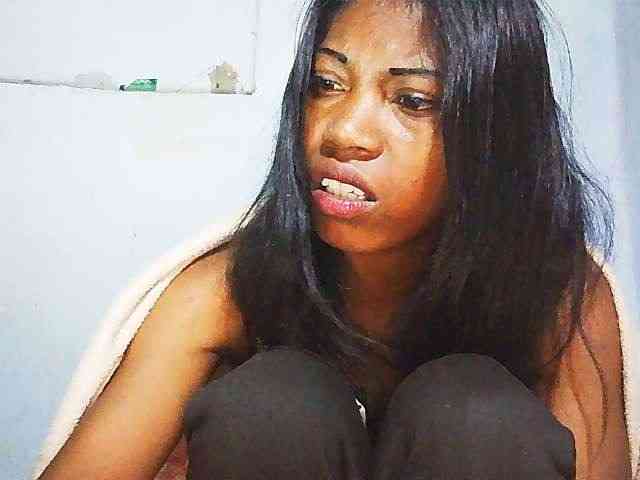 Honey699 webcam