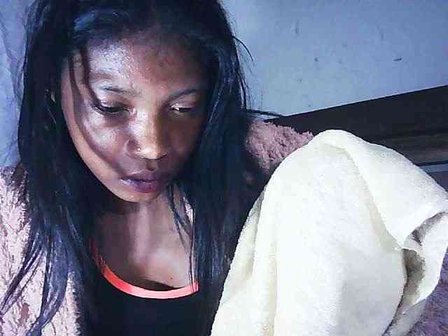 Honey699 webcam