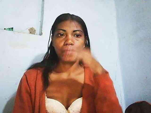 Honey699 webcam