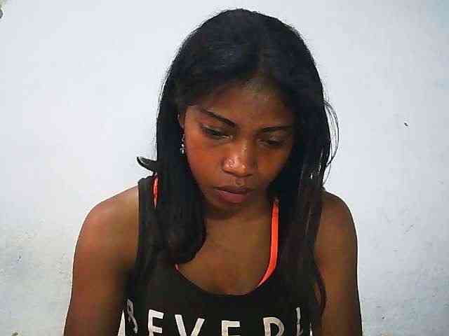 Honey699 webcam