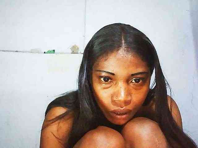 Honey699 webcam