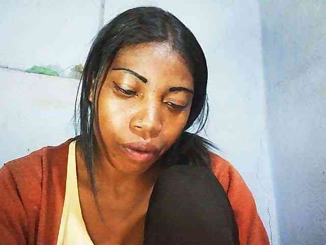 Honey699 webcam