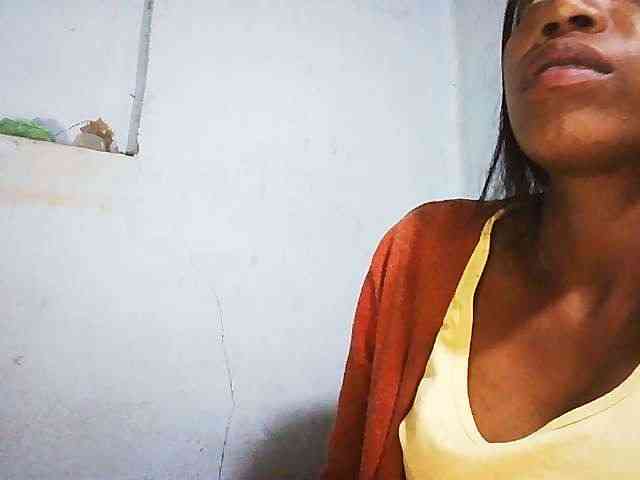 Honey699 webcam