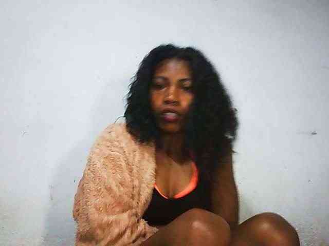 Honey699 webcam