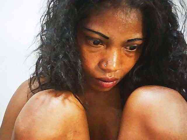 Honey699 webcam