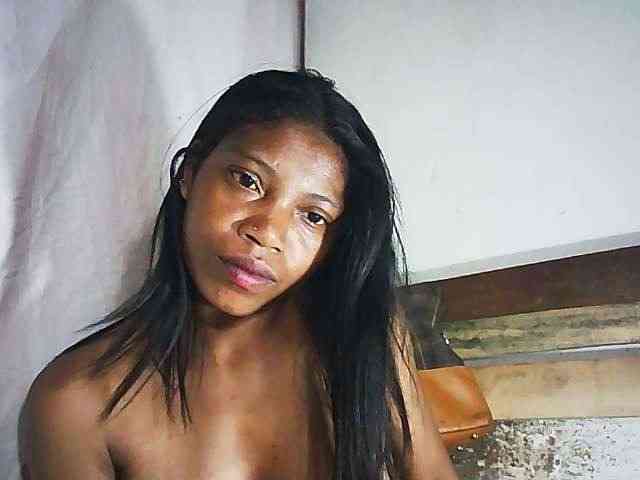 Honey699 webcam