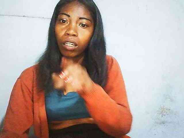 Honey699 webcam