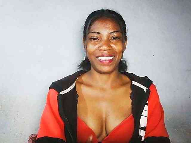 Honey699 webcam