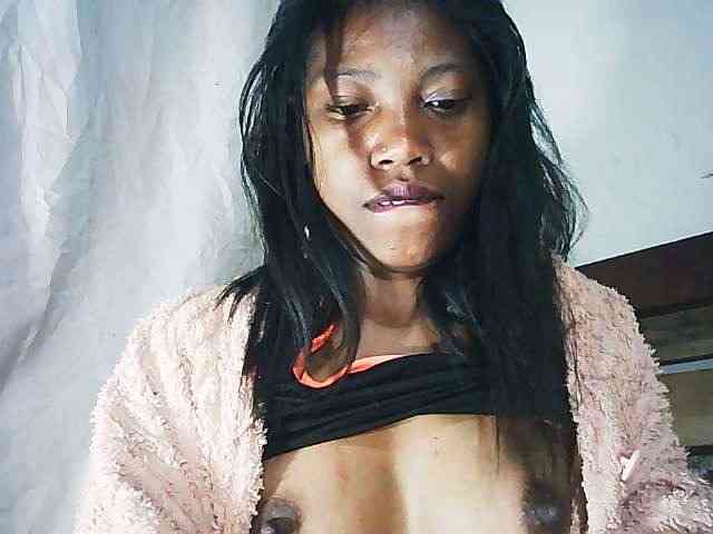 Honey699 webcam