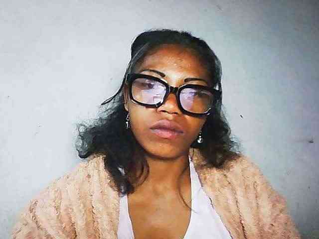 Honey699 webcam