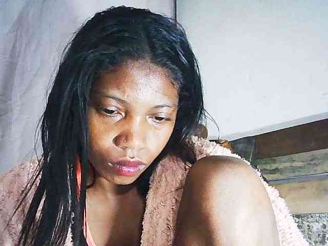 Honey699 webcam