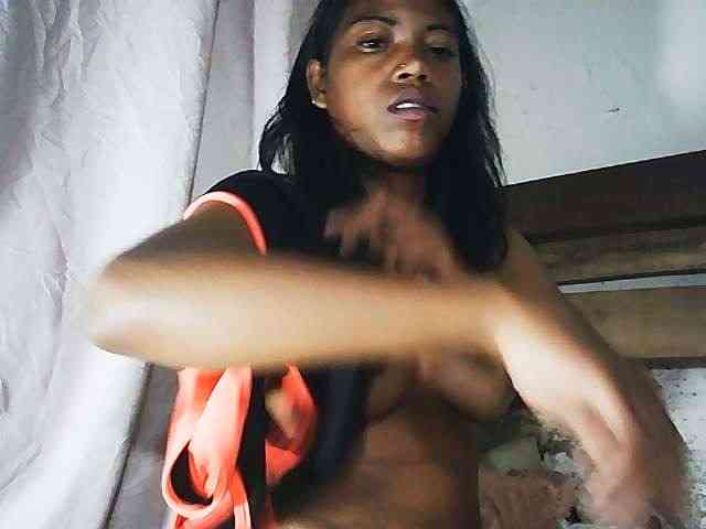Honey699 webcam