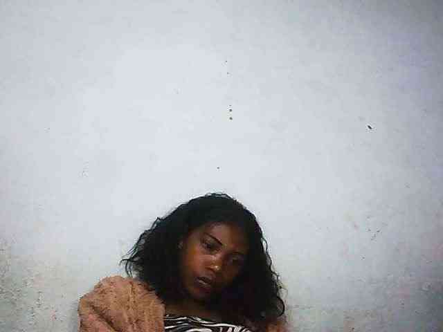 Honey699 webcam
