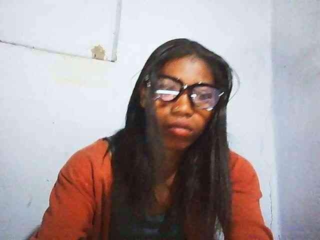 Honey699 webcam