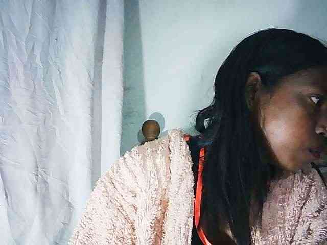 Honey699 webcam