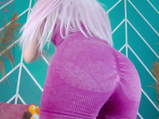 melany-blair live cam on BongaCams