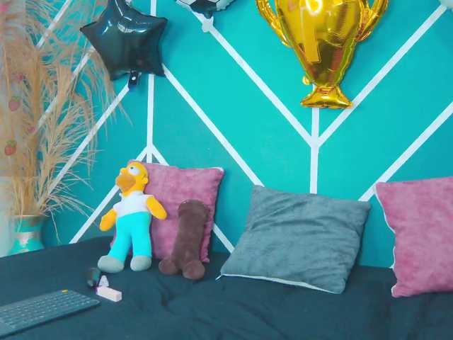 melany-blair live cam on BongaCams