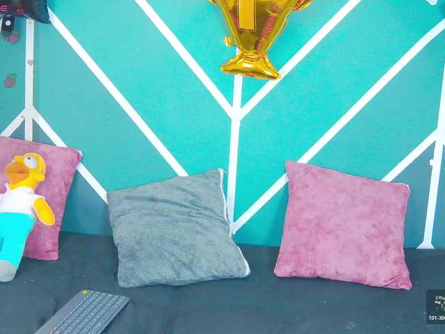 melany-blair live cam on BongaCams