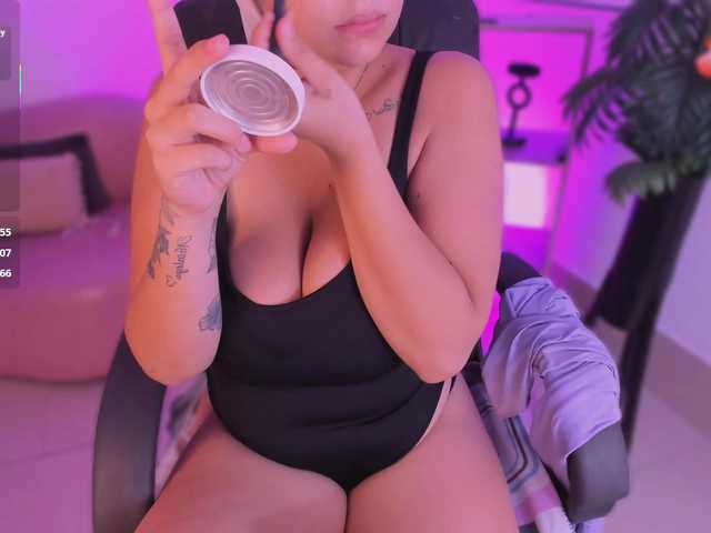 Jazmin-Kitana live cam on BongaCams