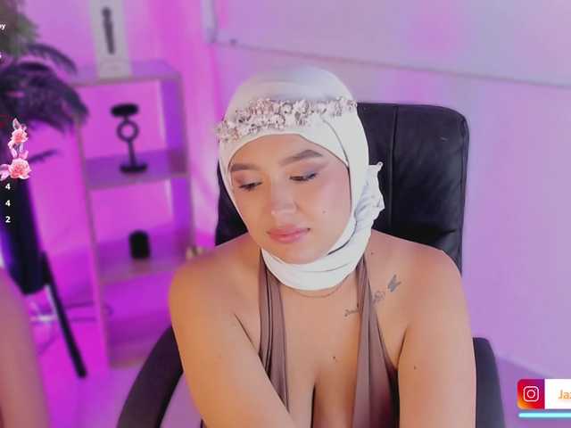 Jazmin-Kitana live cam on BongaCams