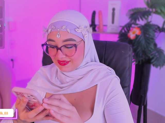 Jazmin-Kitana live cam on BongaCams
