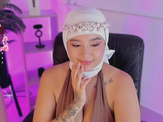 Jazmin-Kitana live cam on BongaCams