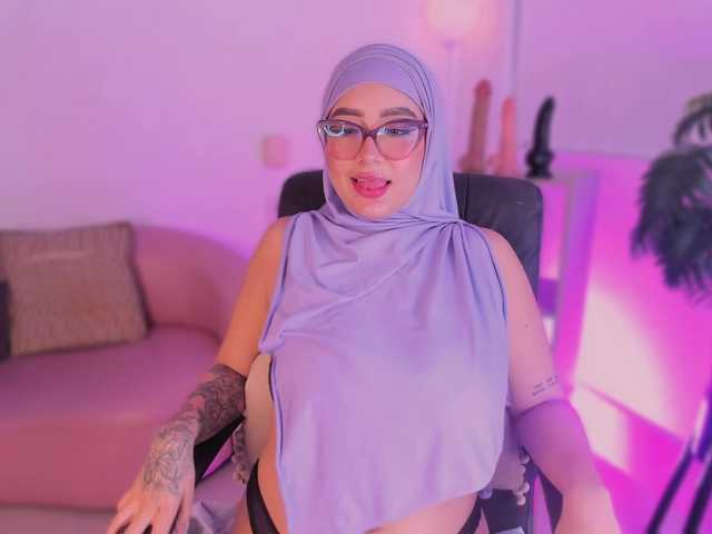 Jazmin-Kitana live cam on BongaCams