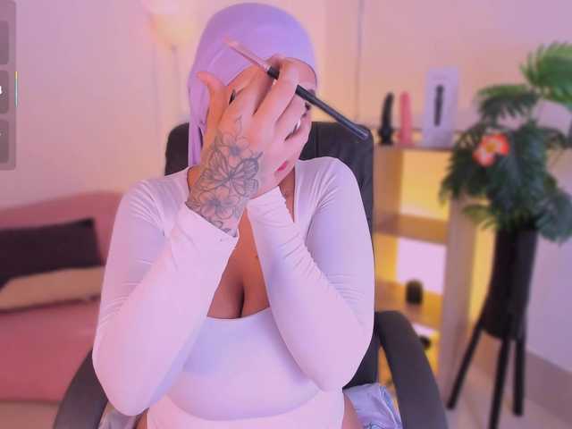 Jazmin-Kitana live cam on BongaCams