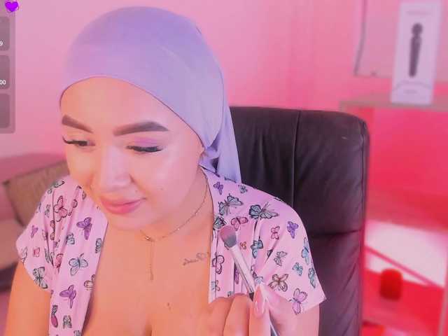 Jazmin-Kitana live cam on BongaCams