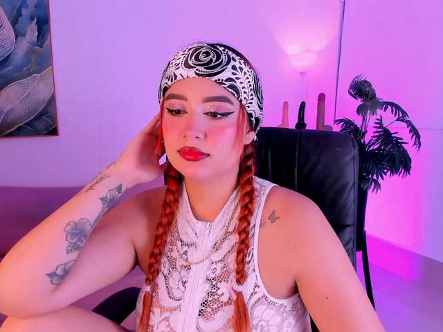 Jazmin-Kitana live cam on BongaCams