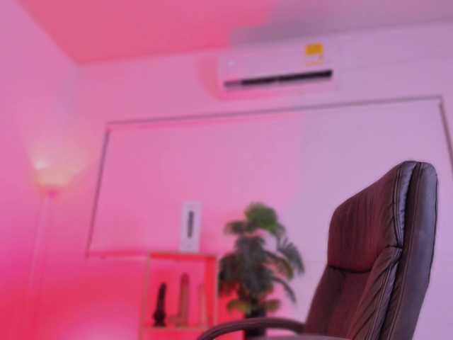 Jazmin-Kitana live cam on BongaCams