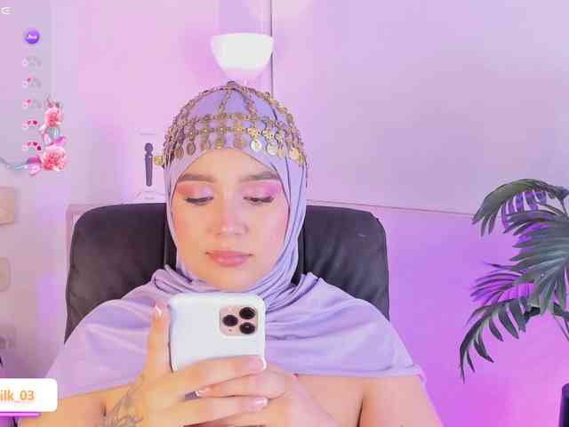 Jazmin-Kitana webcam