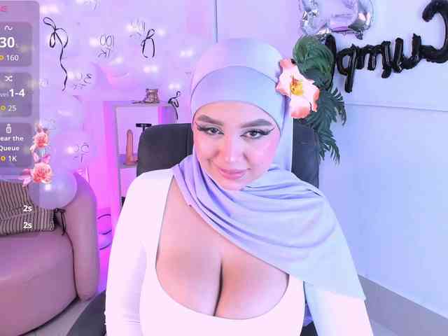 Jazmin-Kitana webcam