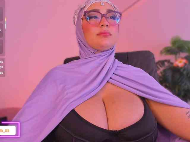 Jazmin-Kitana webcam