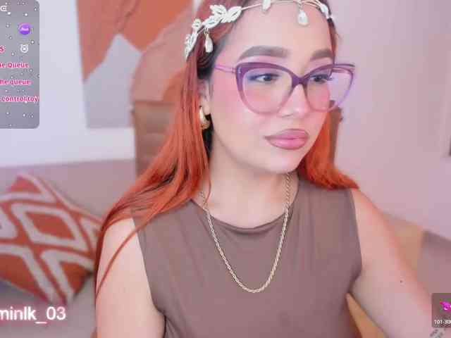 Jazmin-Kitana webcam