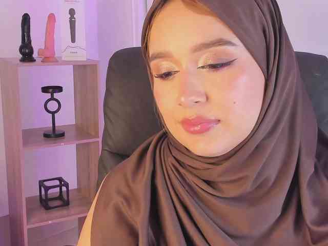 Jazmin-Kitana webcam