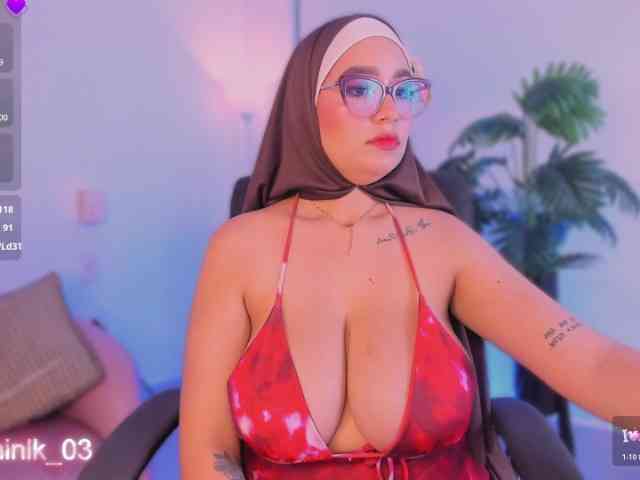 Jazmin-Kitana webcam