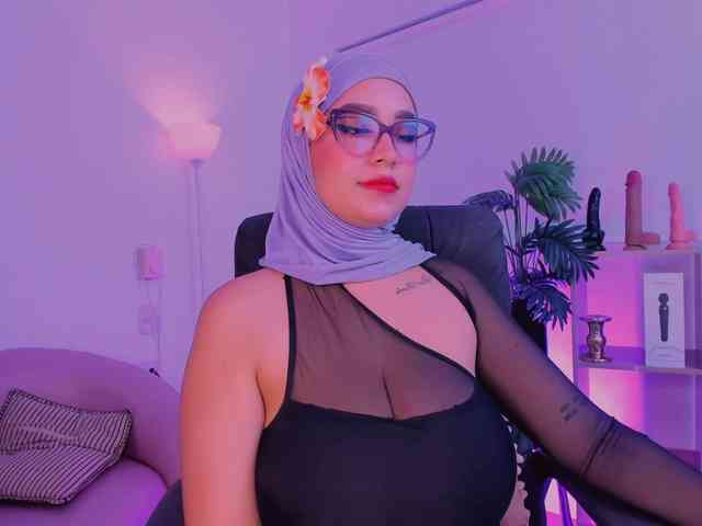 Jazmin-Kitana webcam