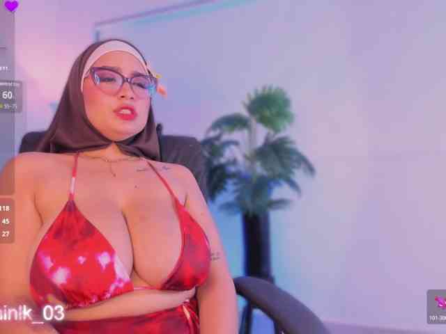 Jazmin-Kitana webcam