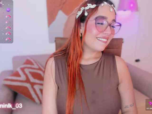 Jazmin-Kitana webcam