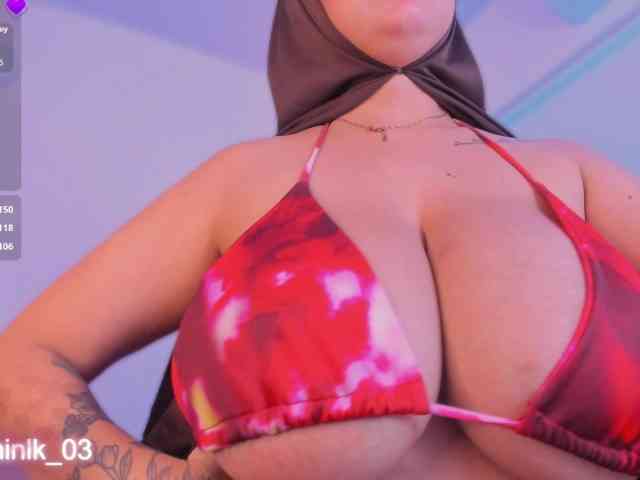 Jazmin-Kitana webcam